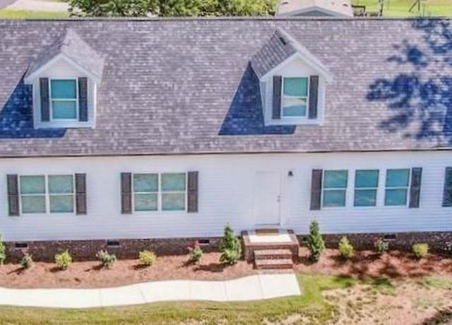 Property at 7039 Executive Cir, Denver, NC 28037, 3 beds, 2.5 baths