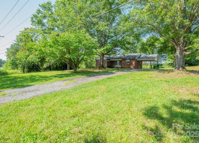 Property at 1564 Oakland Rd, Forest City, NC 28043, 2 beds, 1 bath