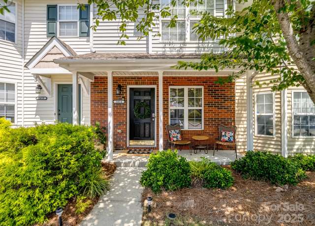 Property at 3414 Broadwick St, Charlotte, NC 28213, 2 beds, 2.5 baths