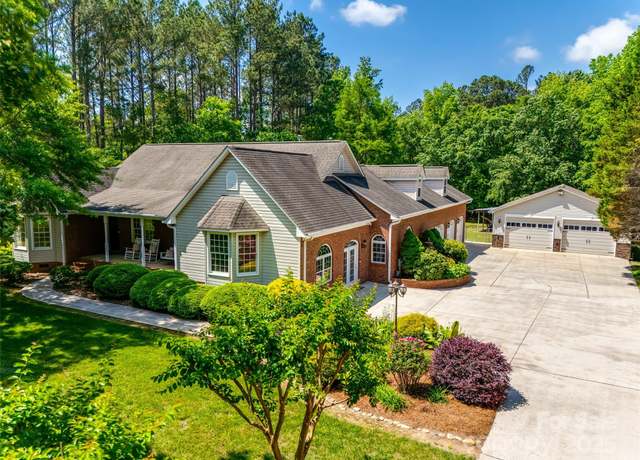 Property at 4307 Edgeland Rd, Edgemoor, SC 29712, 3 beds, 2.5 baths