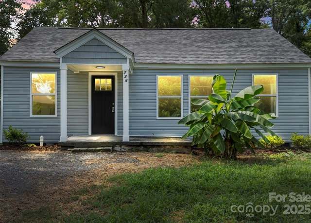 Property at 724 Chestnut St, Rock Hill, SC 29730, 3 beds, 1 bath