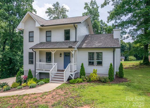 Property at 1256 Canseco Ln, Hickory, NC 28602, 3 beds, 2.5 baths