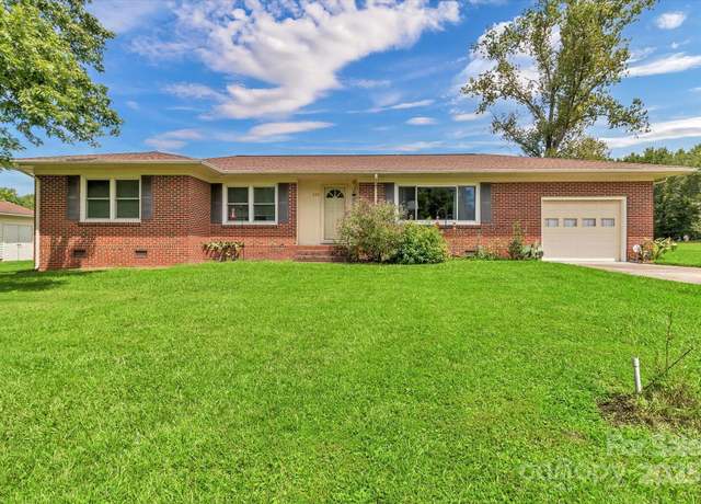 Property at 223 W Hammond St, Heath Springs, SC 29058, 3 beds, 2 baths