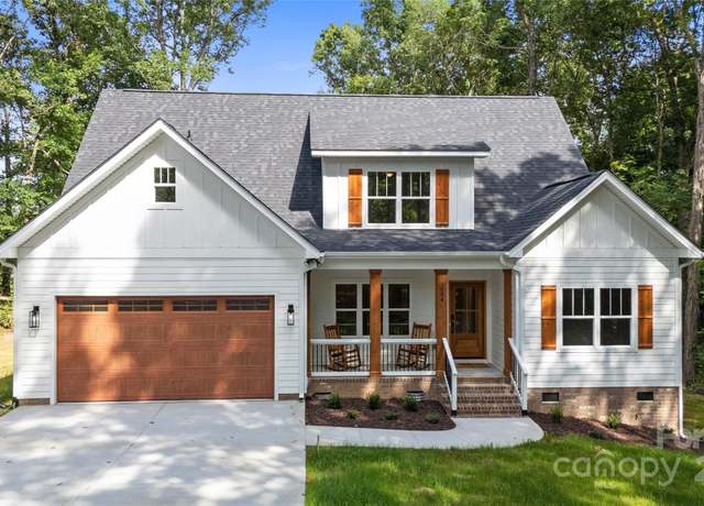 Property at 1004 E Sandy Ridge Rd, Monroe, NC 28112, 4 beds, 3 baths