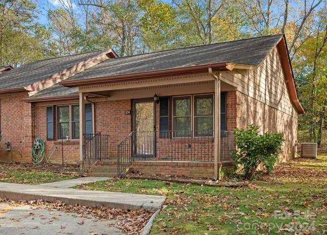Property at 124 Ashleigh Ct, Fort Mill, SC 29715, 2 beds, 1 bath