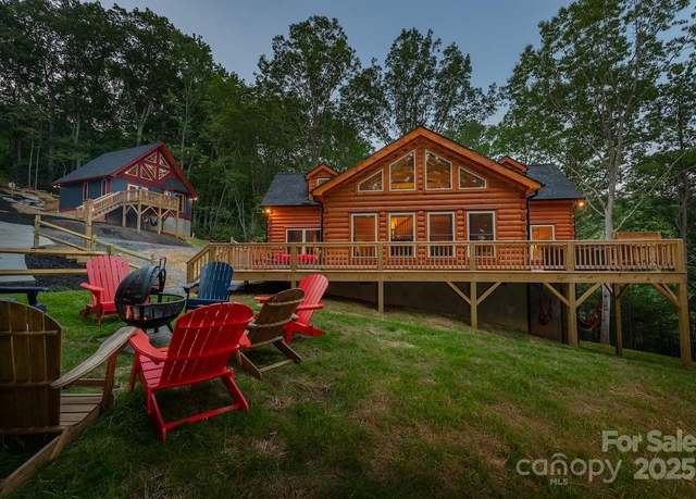 Property at 67/69 Flat Top Mountain Rd, Fairview, NC 28730, 5 beds, 3.5 baths
