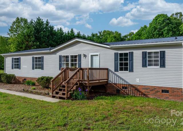 Property at 2521 Melvin Propst Dr, Morganton, NC 28655, 3 beds, 2 baths