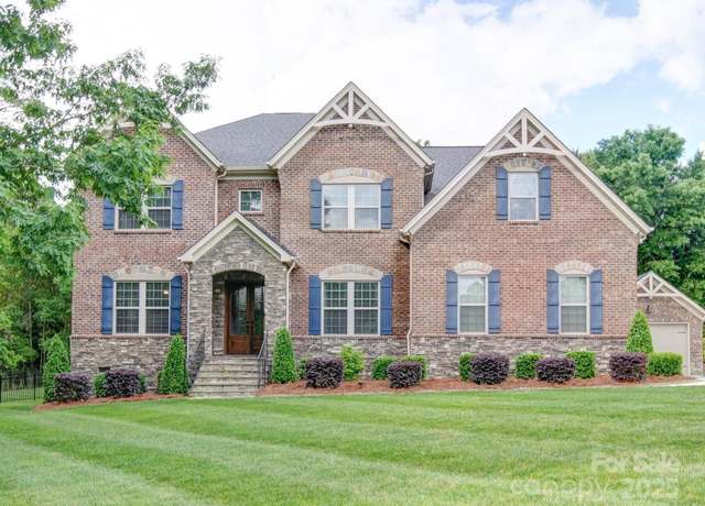 Property at 6004 Quintessa Dr, Matthews, NC 28104, 5 beds, 4.5 baths