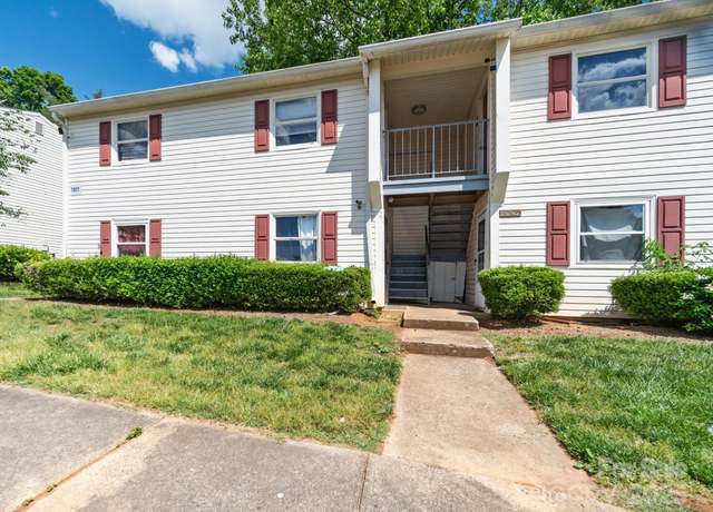 Property at 7977 Shady Oak Trl, Charlotte, NC 28210, 2 beds, 1 bath