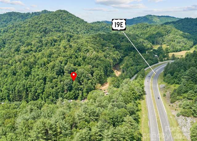 Property at 351 Swiss Loop, Burnsville, NC 28714, 3 beds, 2 baths
