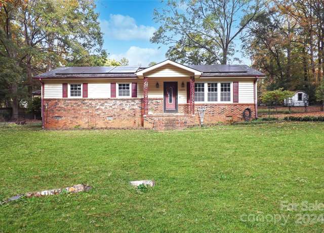 Property at 1572 W Lakewood Dr #19, Rock Hill, SC 29732, 3 beds, 1.5 baths