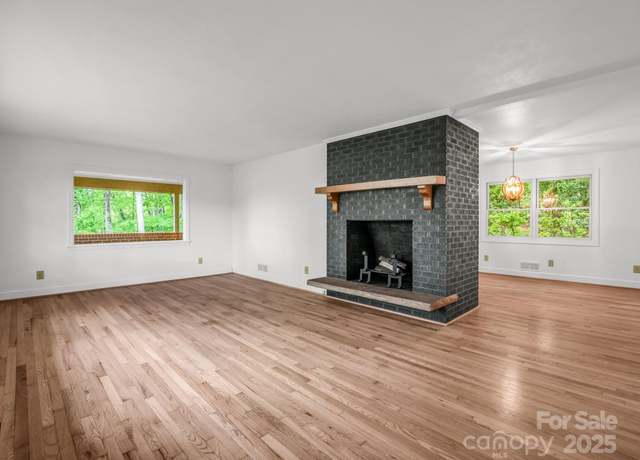 Property at 200 Little Wings Mountain Rd, Columbus, NC 28722, 3 beds, 2.5 baths
