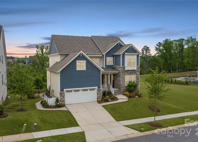 Property at 14218 Morningate St, Huntersville, NC 28078, 5 beds, 4.5 baths
