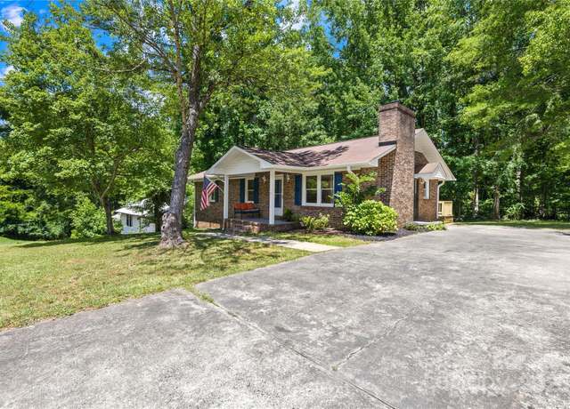 Property at 31 Southbrook Dr, York, SC 29745, 3 beds, 2 baths