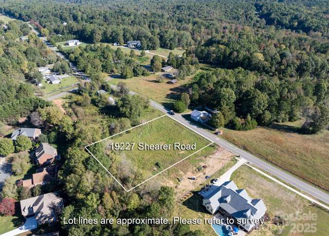 Property at 19227 Shearer Rd, Davidson, NC 28036, 4 beds, 3.5 baths