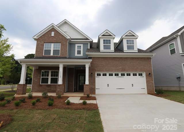 Property at 11105 Lochmere Rd, Charlotte, NC 28278, 4 beds, 3 baths