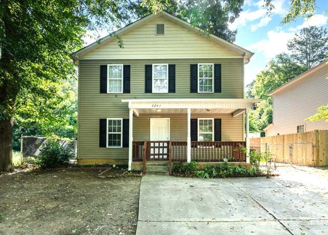 Property at 3241 Reid Ave, Charlotte, NC 28208, 4 beds, 2 baths