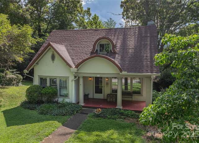Property at 31 Samayoa Pl, Asheville, NC 28806, 3 beds, 1 bath