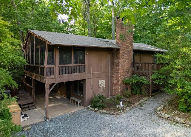 Property at 44 Yanequa Way, Brevard, NC 28712, 3 beds, 2 baths