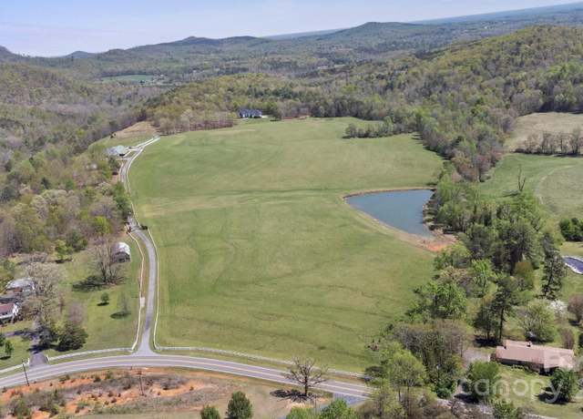 Property at 447 Willow Pond Ln, Hiddenite, NC 28636, 6 beds, 5.5 baths