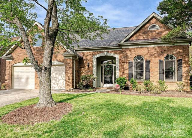 Property at 3017 Planters Walk Ct, Charlotte, NC 28210, 4 beds, 2.5 baths