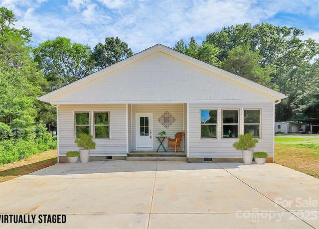 Property at 5516 Old York Rd, Rock Hill, SC 29732, 3 beds, 2 baths