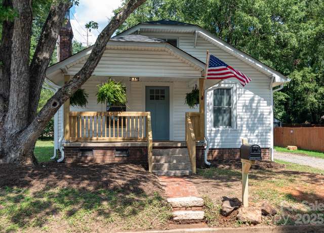 Property at 528 NW Gibson Dr NW, Concord, NC 28025, 2 beds, 2 baths