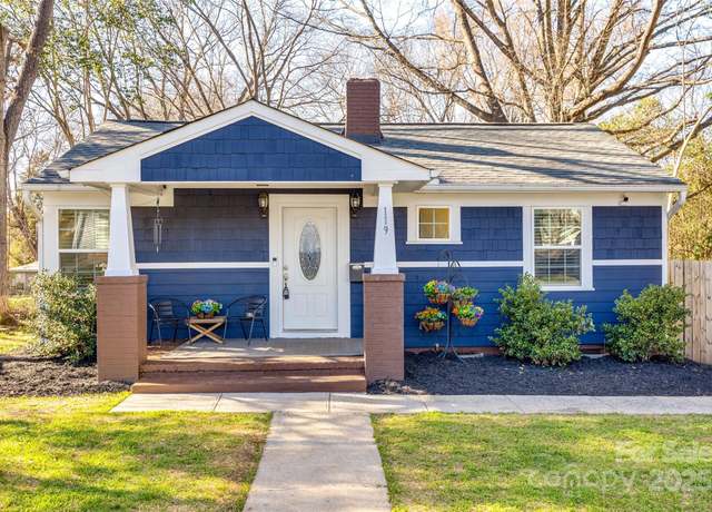 Property at 119 N Smallwood Pl, Charlotte, NC 28216, 3 beds, 2 baths