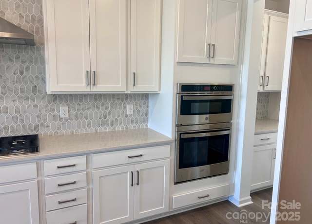 Property at 13308 Chopin Ridge Rd, Huntersville, NC 28078, 5 beds, 4 baths