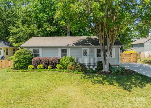Property at 21614 Colina Dr, Cornelius, NC 28031, 2 beds, 2 baths