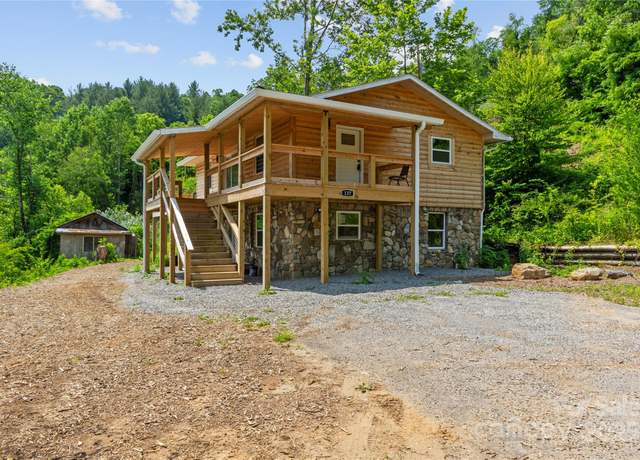 Property at 137 Red Maple Ln, Burnsville, NC 28714, 4 beds, 2 baths