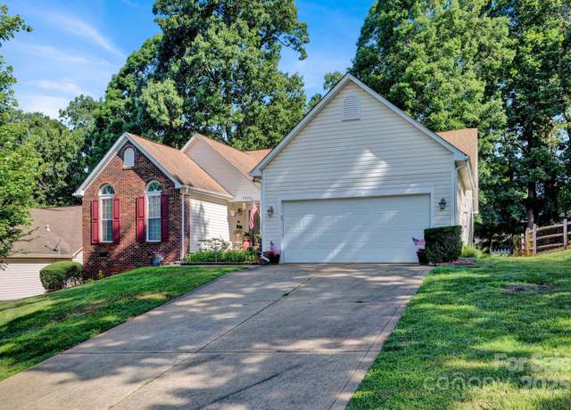 Property at 2620 Yarrow Rd, Charlotte, NC 28213, 4 beds, 2 baths