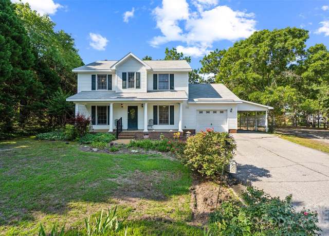 Property at 815 La Quinta Ln #6, Hope Mills, NC 28348, 4 beds, 2.5 baths