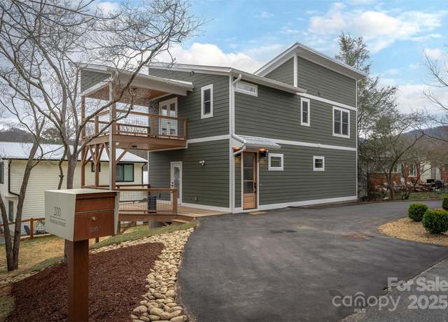 Property at 200 Stafford St, Black Mountain, NC 28711, 3 beds, 2.5 baths