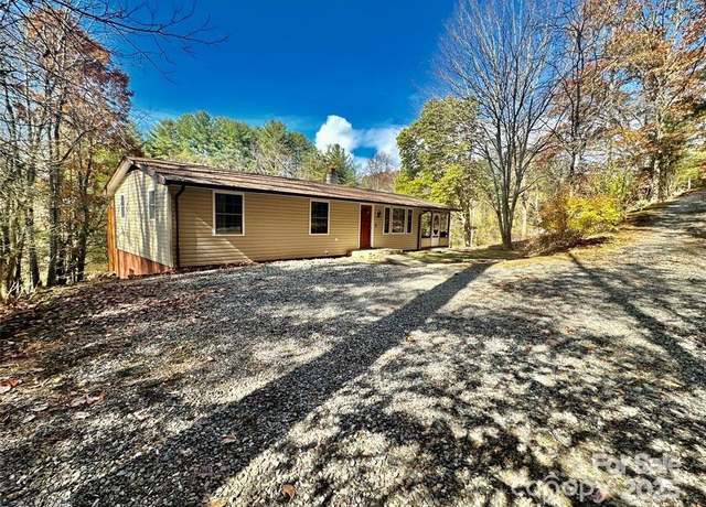 Property at 232 Tilson Dr, Mars Hill, NC 28754, 3 beds, 2 baths