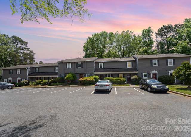 Property at 3131 Heathstead Pl, Charlotte, NC 28210, 1 bed, 1.5 baths