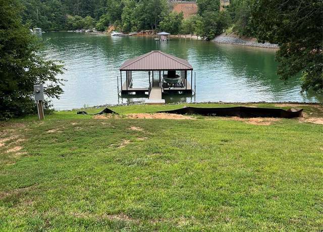 Property at 2715 Lakeridge Ct, Nebo, NC 28761