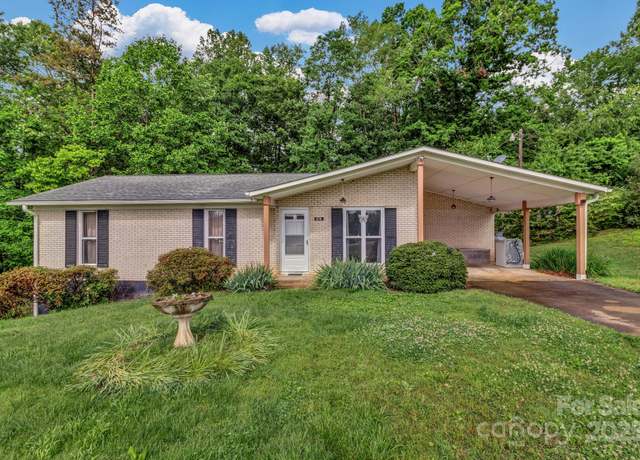 Property at 676 Arrowhead Trl #6, Marion, NC 28752, 3 beds, 1.5 baths
