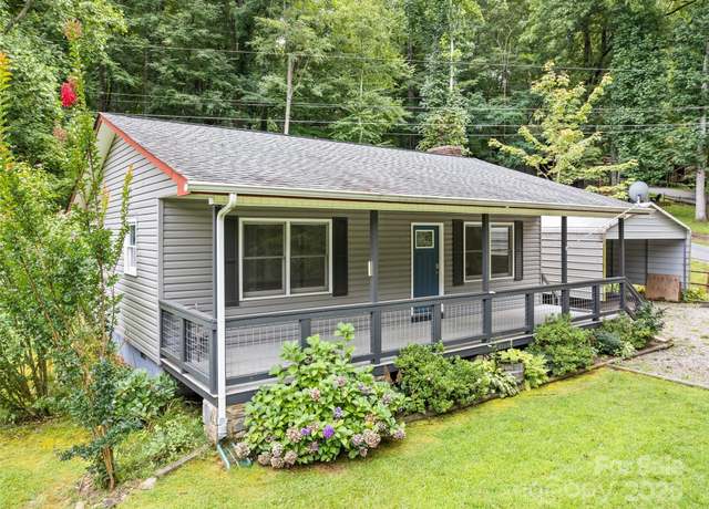 Property at 17 Forest Dr, Maggie Valley, NC 28751, 2 beds, 1 bath