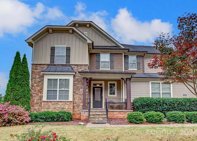 Property at 7006 Garden Hill Dr, Huntersville, NC 28078, 6 beds, 5 baths