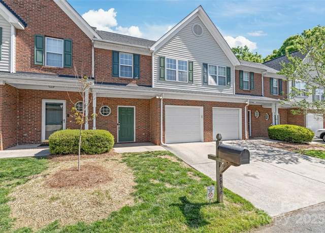 Property at 2059 Lennox Square Rd, Charlotte, NC 28210, 2 beds, 2.5 baths