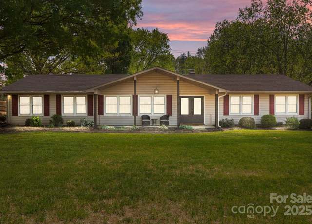 Property at 6325 Yount Dr, Salisbury, NC 28147, 3 beds, 2 baths