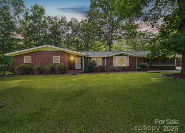 Property at 2831 Puetts Chapel Rd, Bessemer City, NC 28016, 3 beds, 2.5 baths