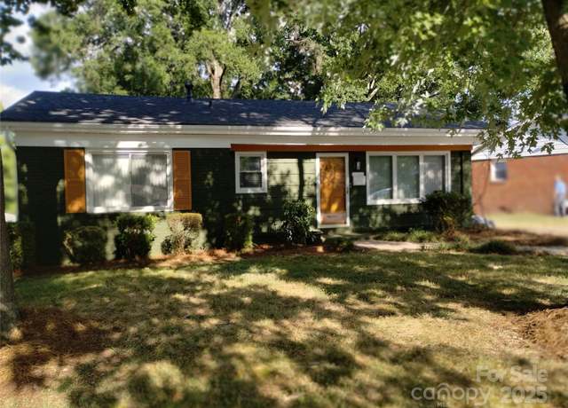 Property at 621 Reeves Ct, Charlotte, NC 28208, 3 beds, 1 bath