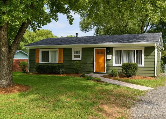 Property at 621 Reeves Ct, Charlotte, NC 28208, 3 beds, 1 bath