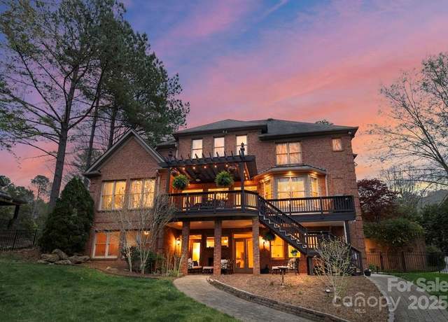 Property at 8915 Linden Grove Ct, Sherrills Ford, NC 28673, 4 beds, 4.5 baths