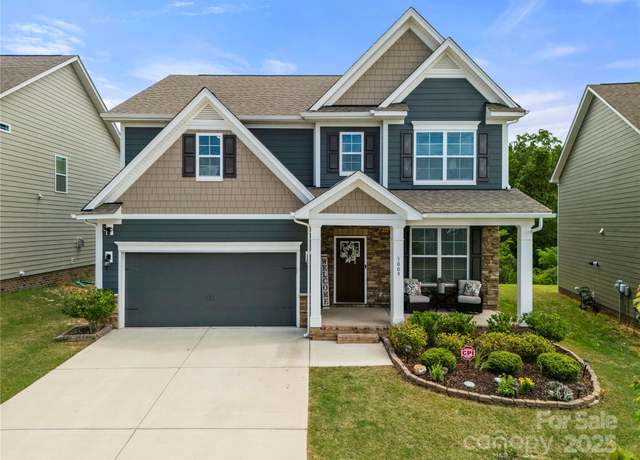 Property at 3009 Lydney Cir, Waxhaw, NC 28173, 4 beds, 4 baths