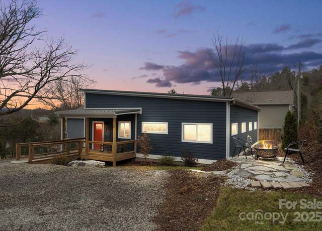 Property at 20 & 22 Garden Rd, Asheville, NC 28804, 2 beds, 2 baths