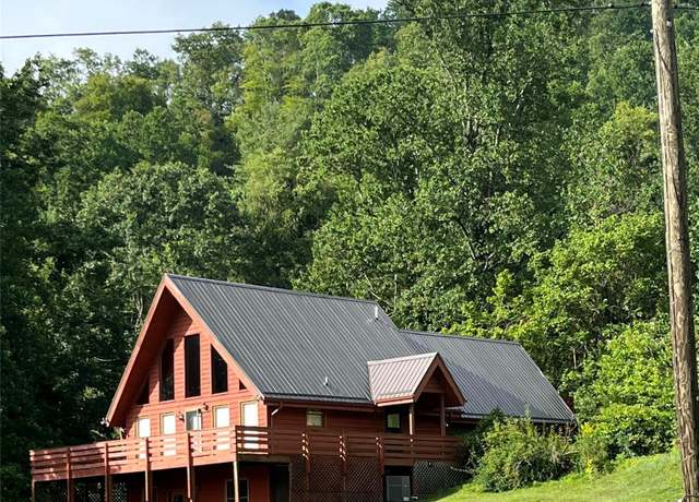 Property at 71 Travis Ln, Bakersville, NC 28705, 2 beds, 3 baths