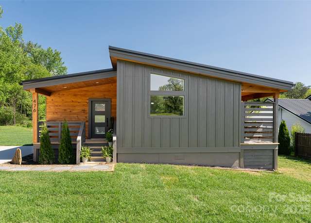Property at 476 Upper Grassy Branch Rd, Asheville, NC 28805, 2 beds, 2 baths